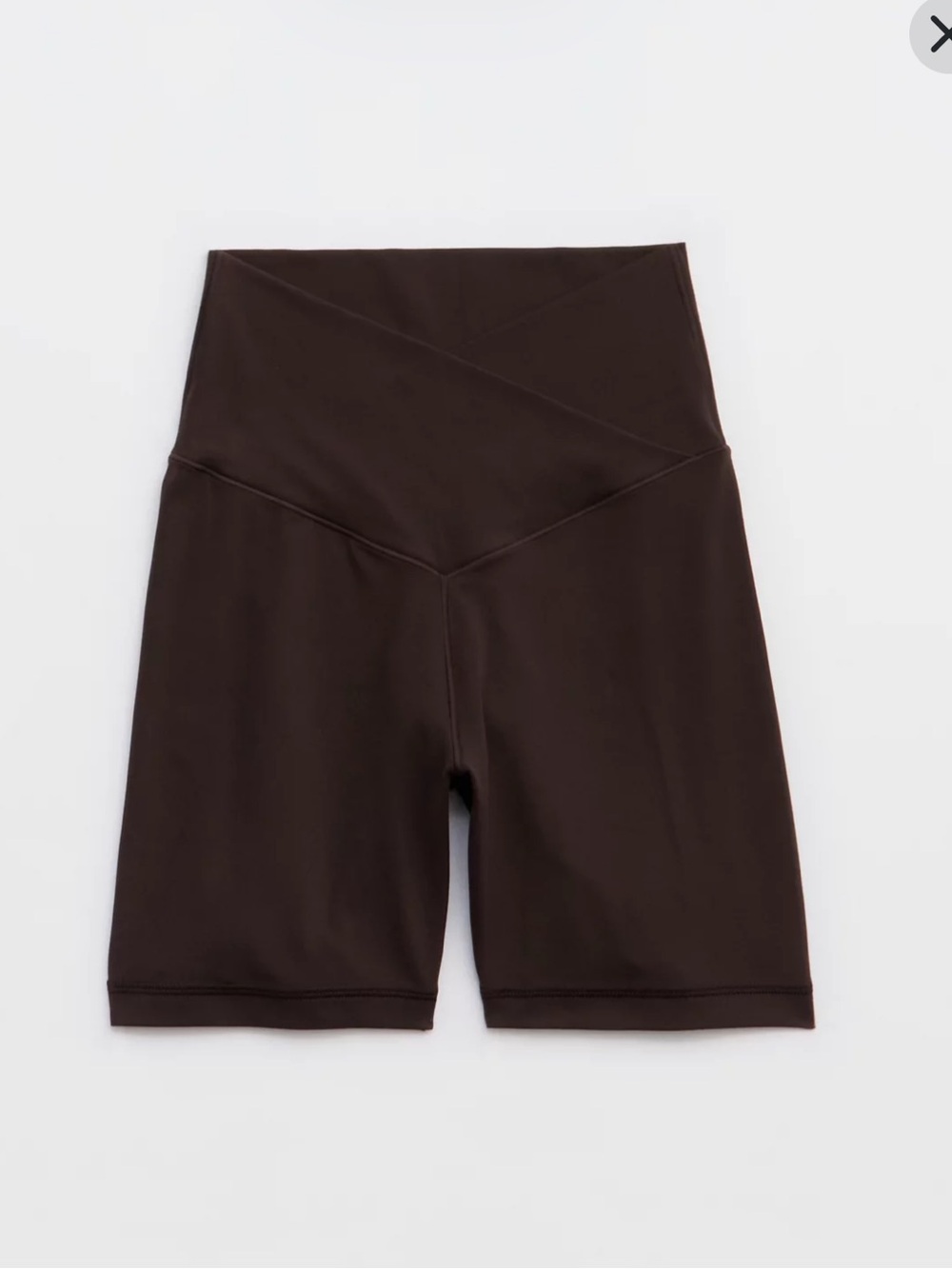 Offline by Aerie Real Me Crossover 5” Bike Short